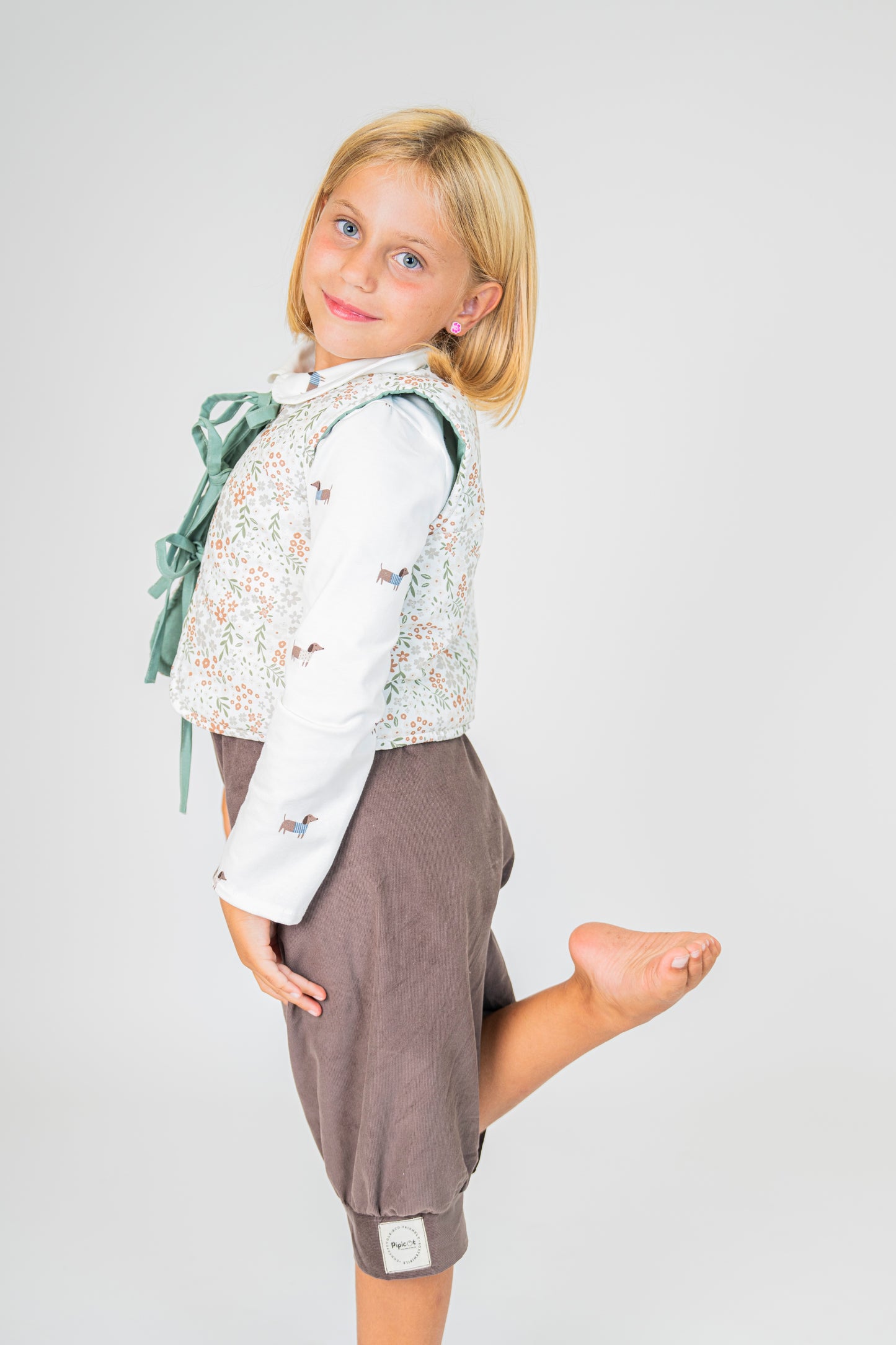 Gilet imbottito in cotone 100% con laccio frontale